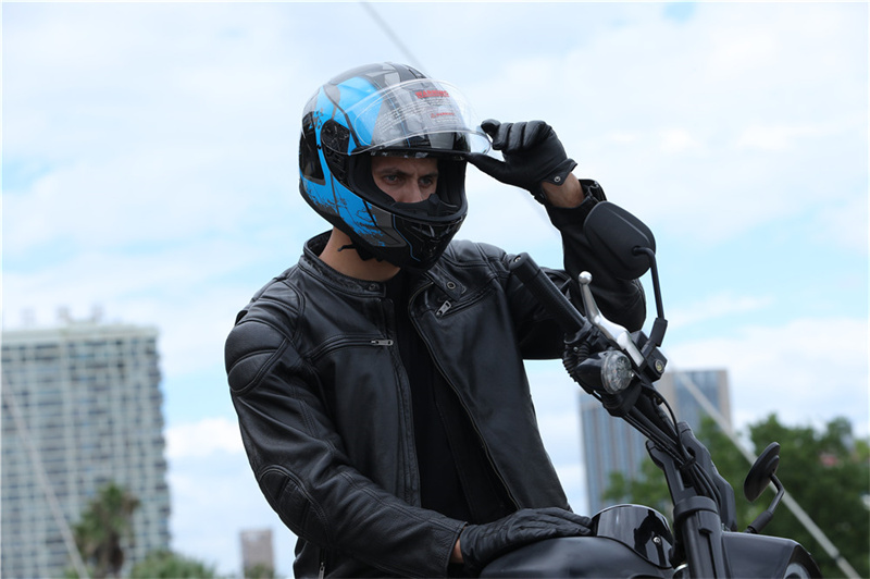 摩托車(chē)頭盔藍牙耳機的主動(dòng)降噪的介紹